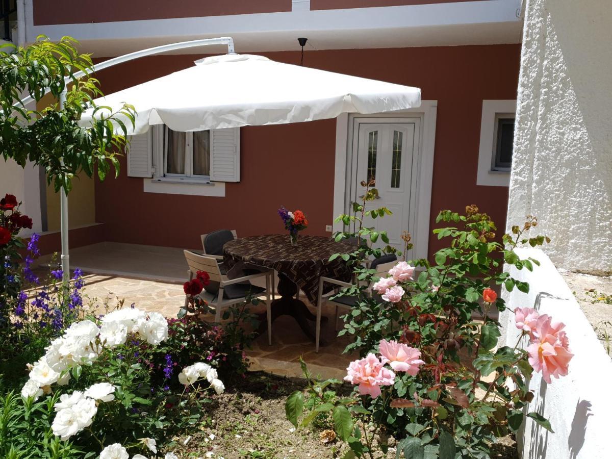Angelika House 1 Apartment มาราไธอาส ภายนอก รูปภาพ