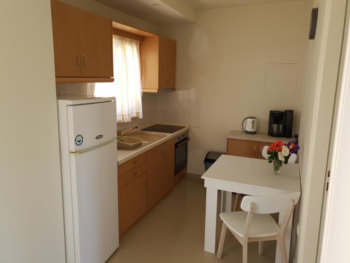 Angelika House 1 Apartment มาราไธอาส ภายนอก รูปภาพ