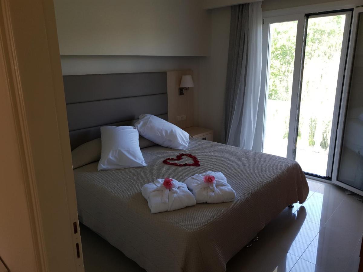 Angelika House 1 Apartment มาราไธอาส ภายนอก รูปภาพ